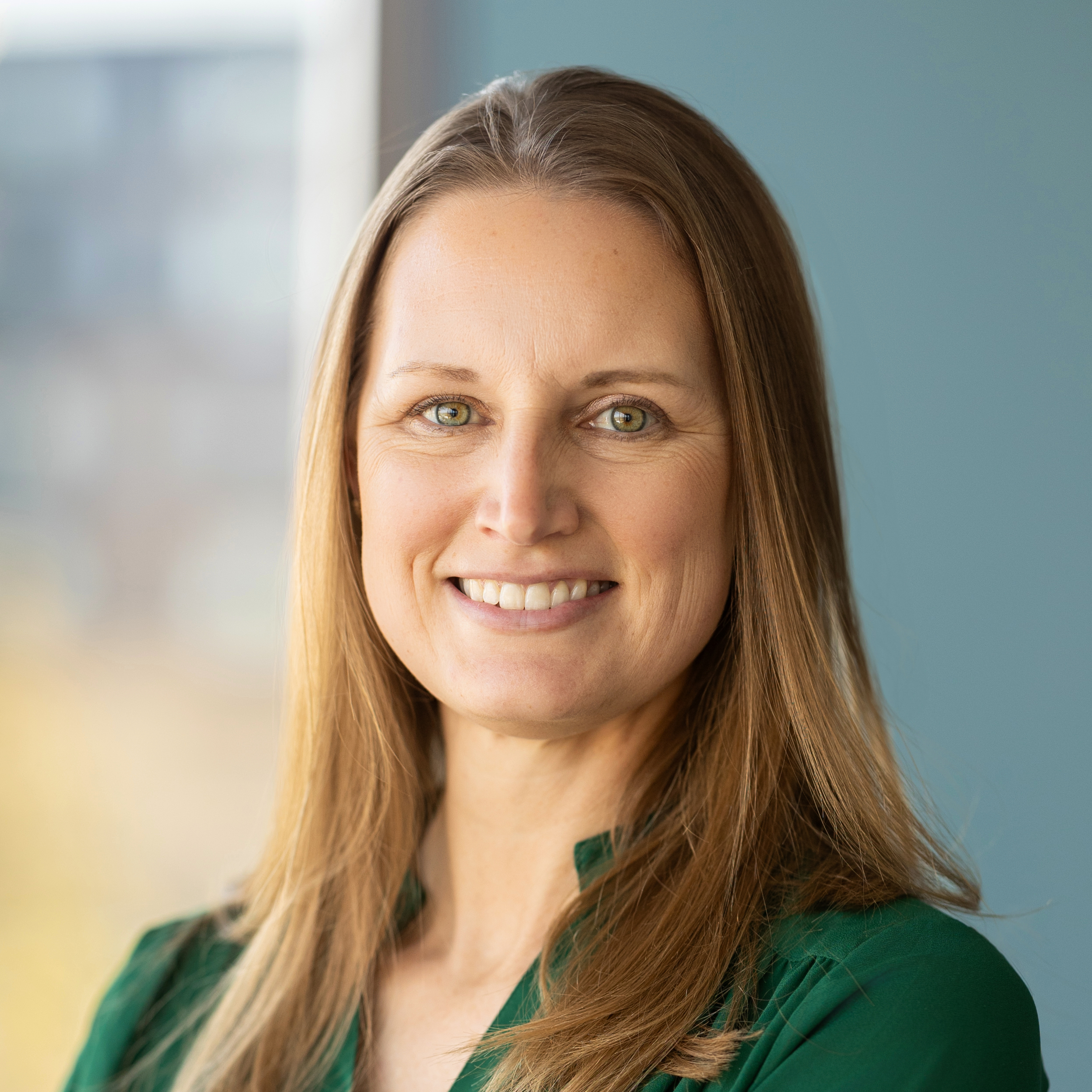 Headshot of Alison Hardwood