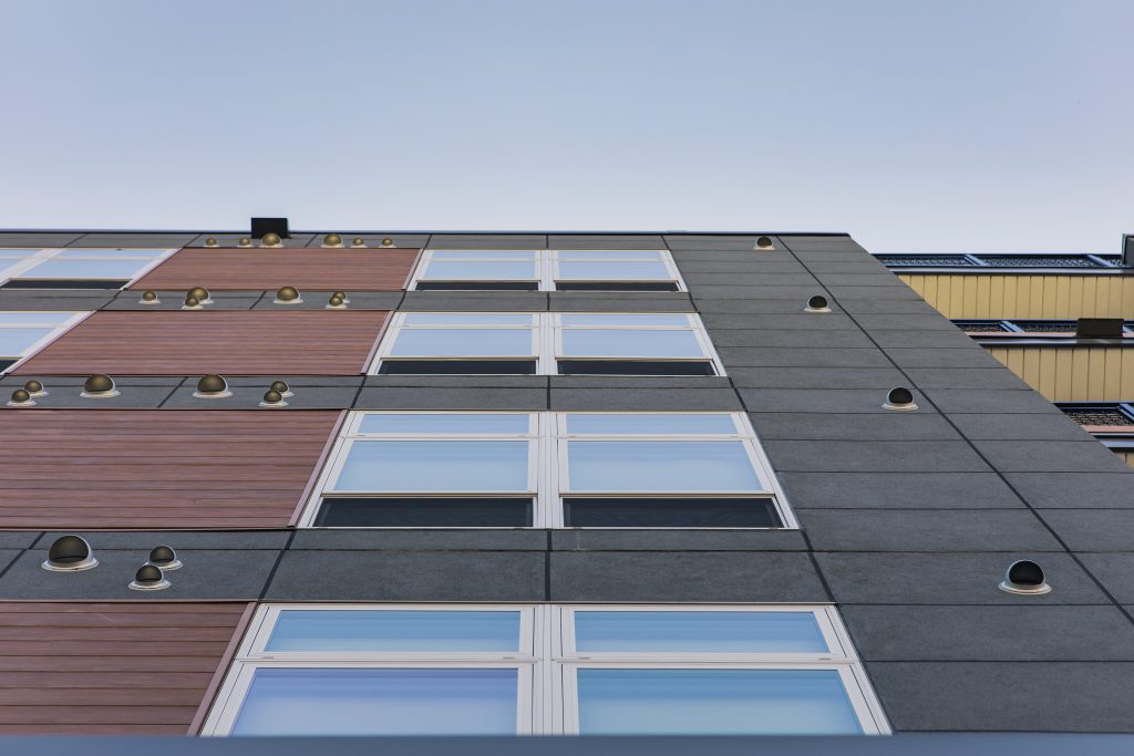 Flats on 4th