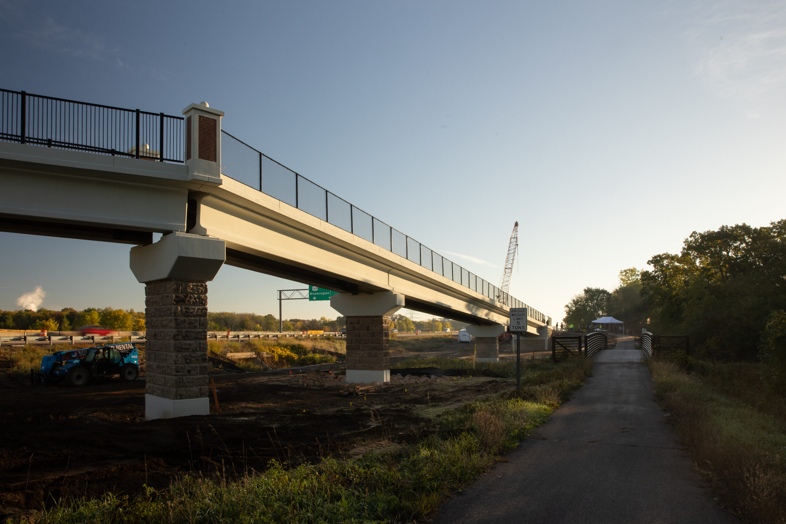 Shakopee pedestrian bridge