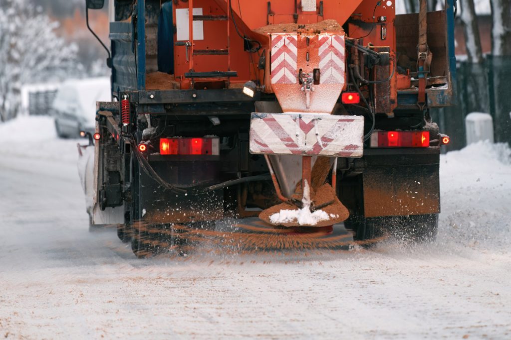 Innovative Deicing Solutions: The Benefits of Using Beet Juice for City Roads