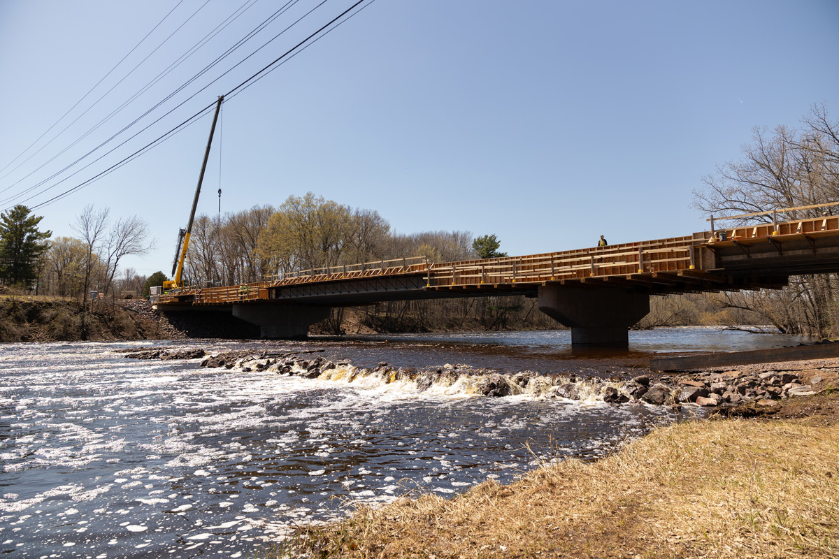 Snake river bridge under construction